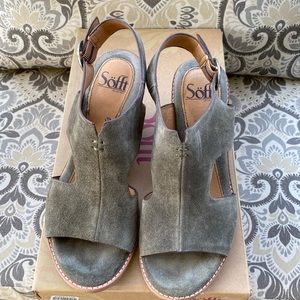SOFFT BRAND SUEDE ARMY GREEN 3” HEEL SANDAL